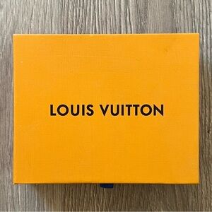 Louis Vuitton Box (BB40)